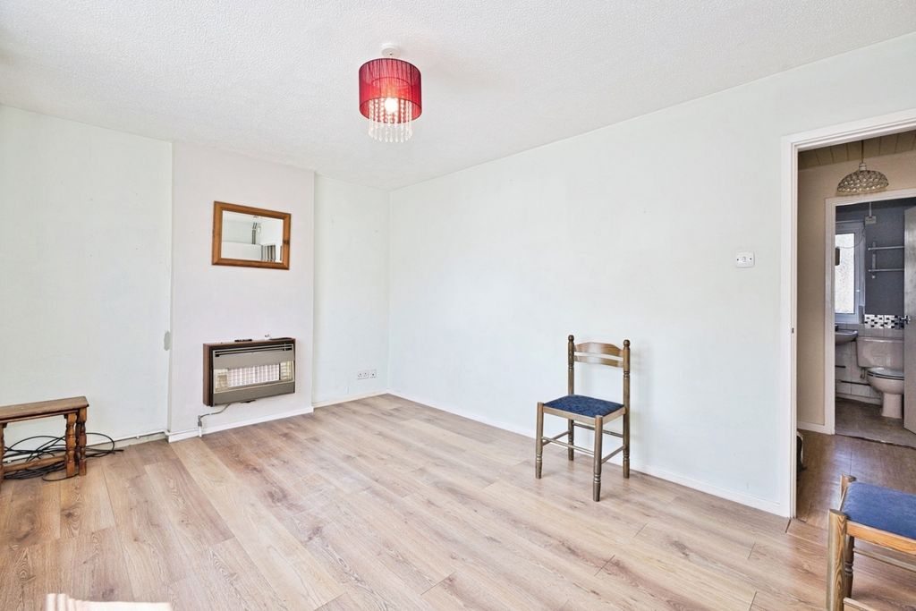 Property photo 3 of 19 Pbox-Img.Jpg