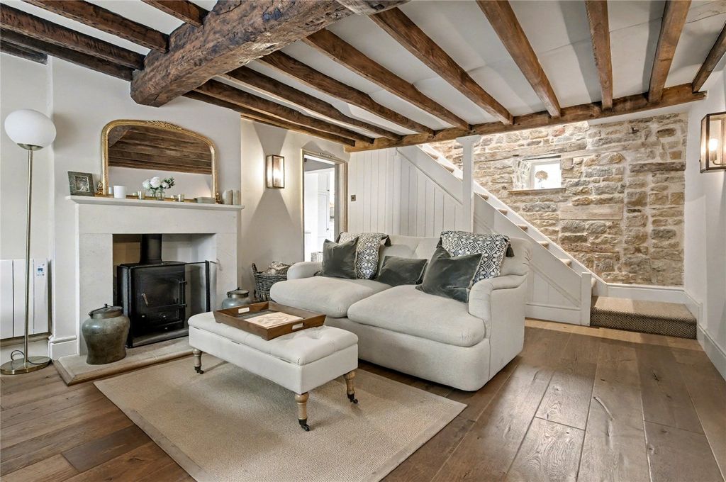 Property photo 2 of 13 Dining Room