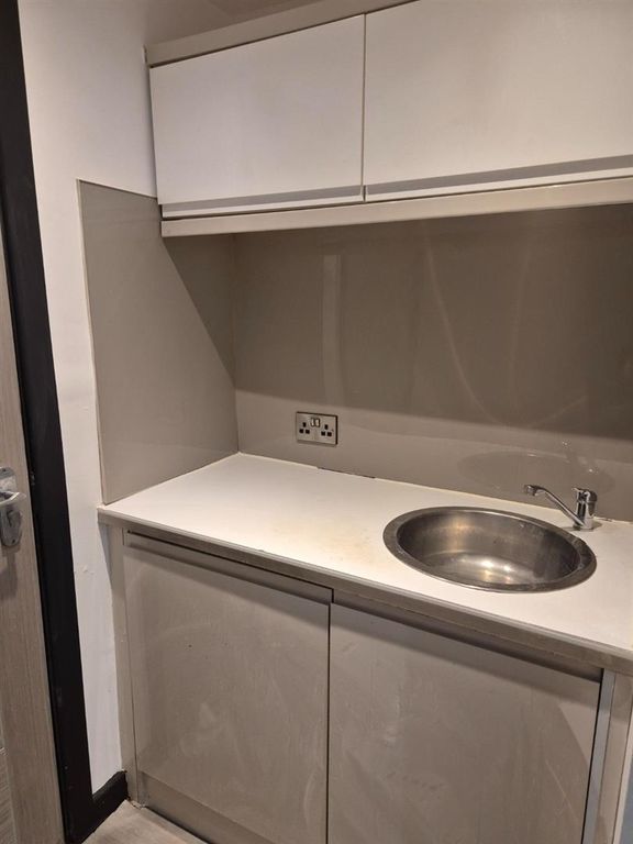 Property photo 2 of 6 1000007914.Jpg