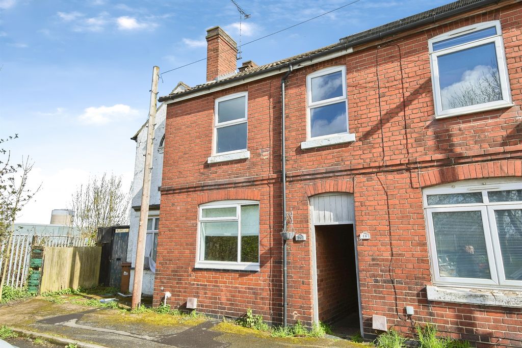 Property photo 1 of 20
