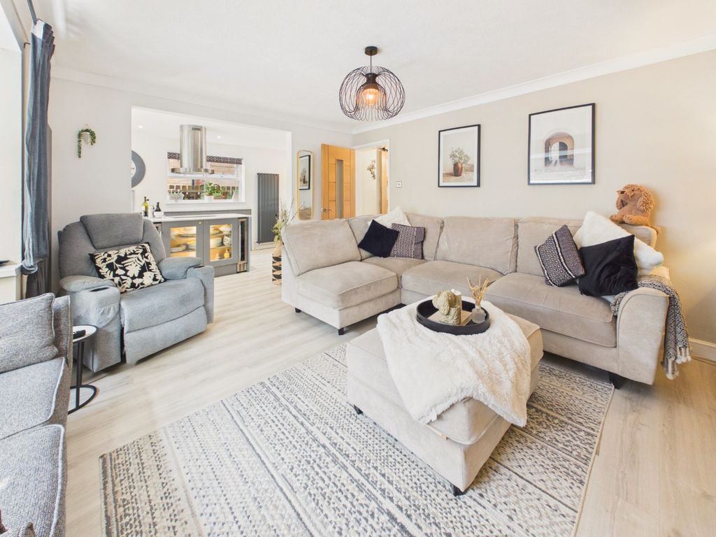 Property photo 2 of 34 5352292