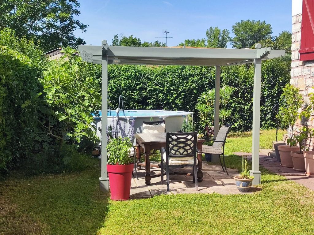 Property photo 3 of 22