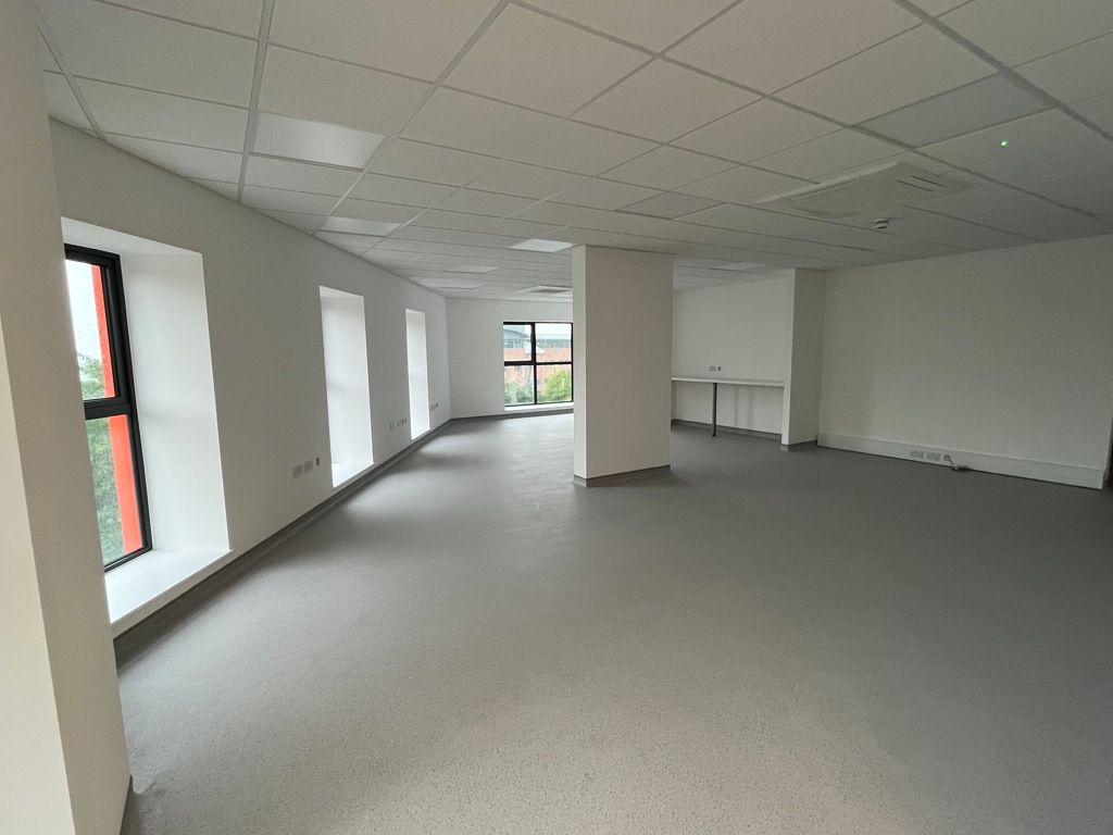 Property photo 3 of 6 Photo 4