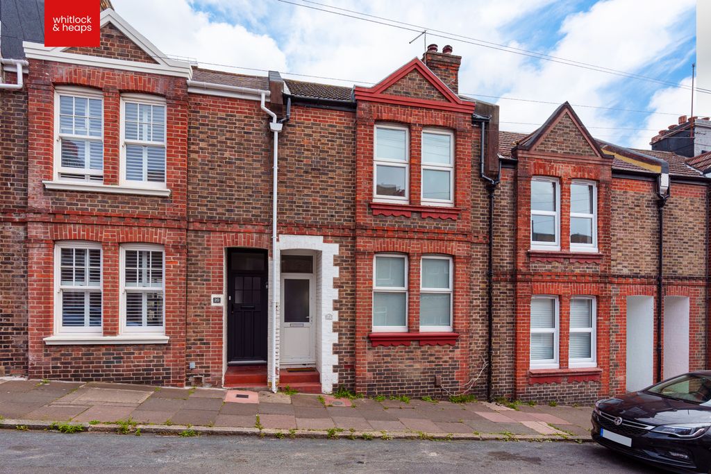 Property photo 1 of 8