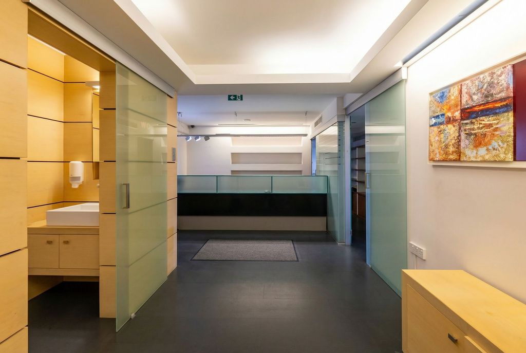 Property photo 3 of 23