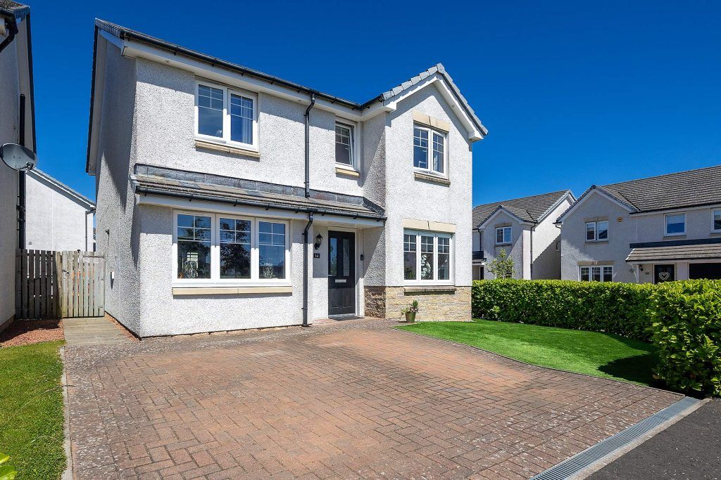 Property photo 1 of 36