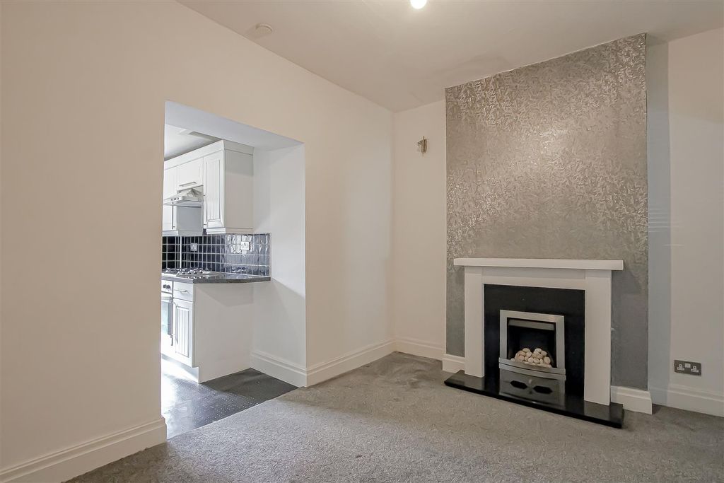 Property photo 3 of 21 3.Jpg