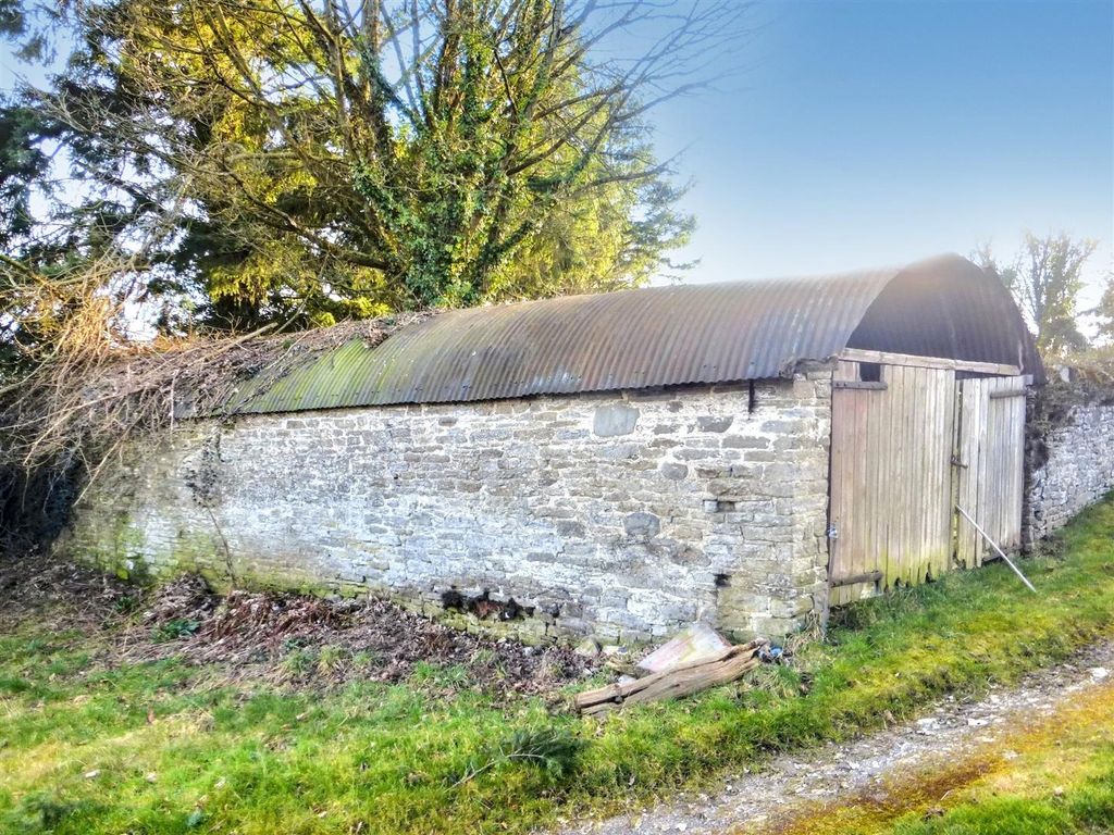 Property photo 3 of 9 P1130613.Jpg