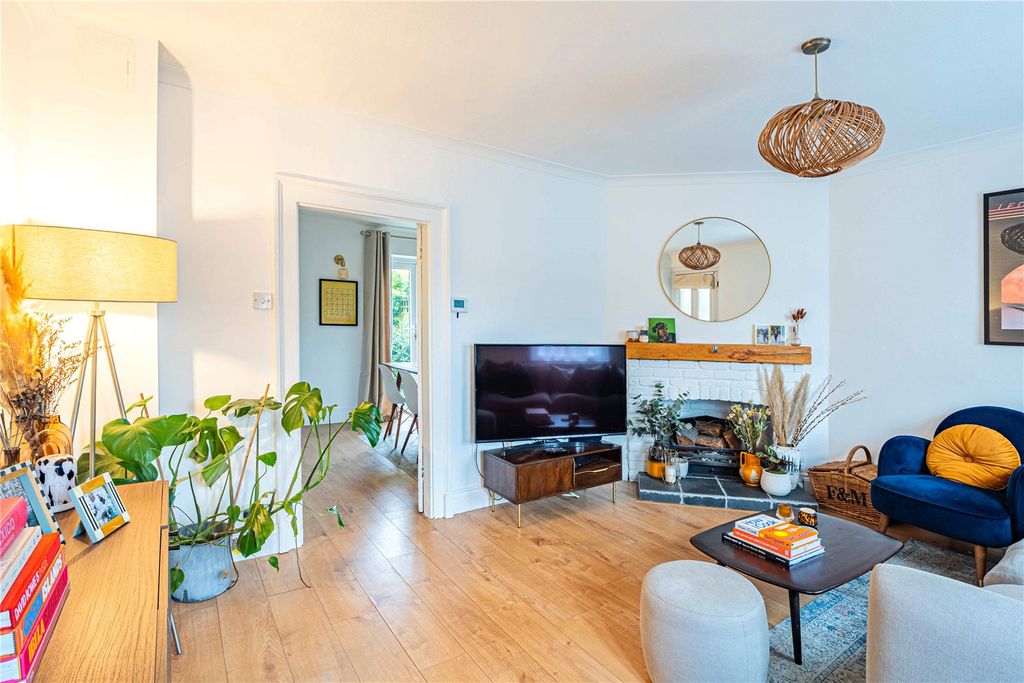 Property photo 3 of 21 Picture No. 19