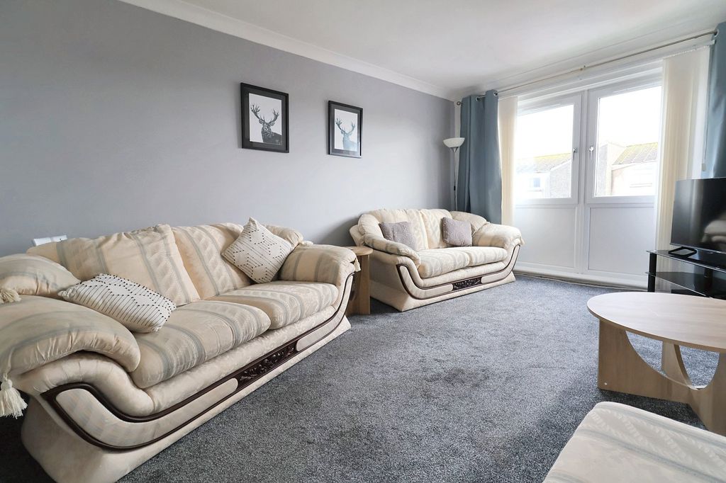 Property photo 2 of 16 Picture No. 15