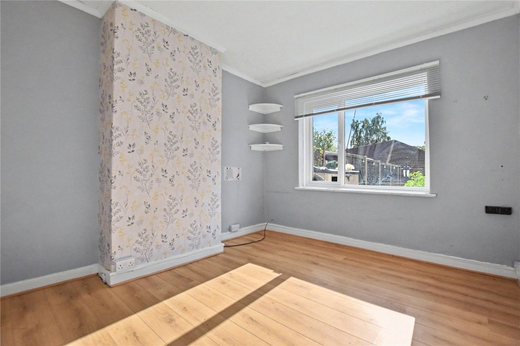 Property photo 3 of 13 Picture No. 11