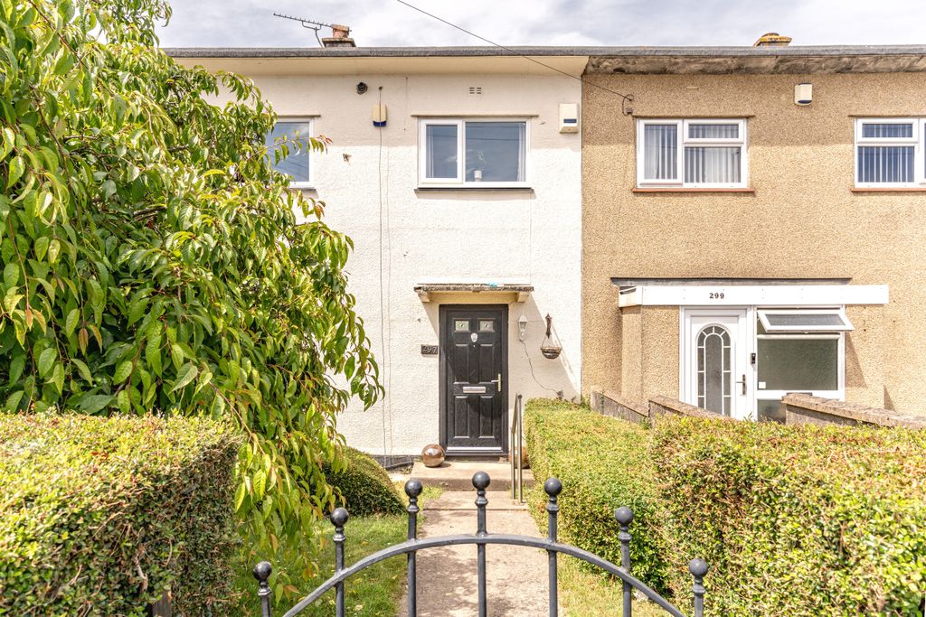 Property photo 3 of 18 A7400888-17
