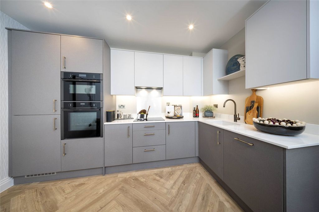 Property photo 2 of 6 Picture No. 19