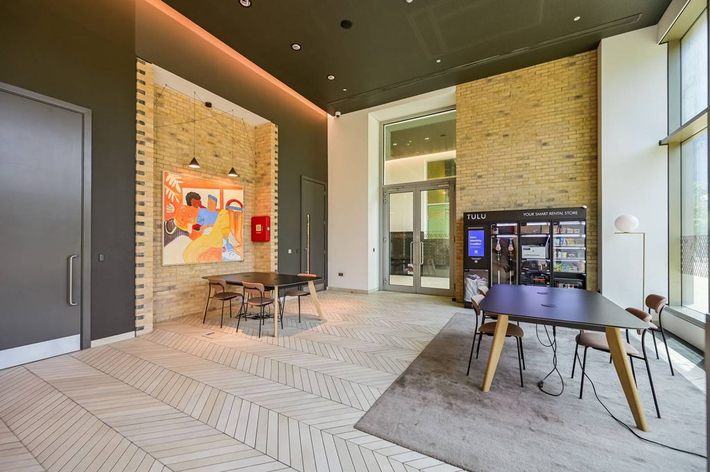 Property photo 1 of 30