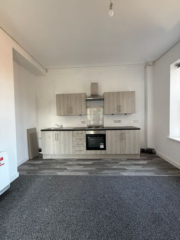 Property photo 3 of 8 Img_3324
