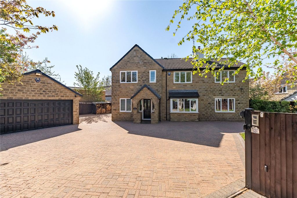 Property photo 1 of 33 Picture No. 25