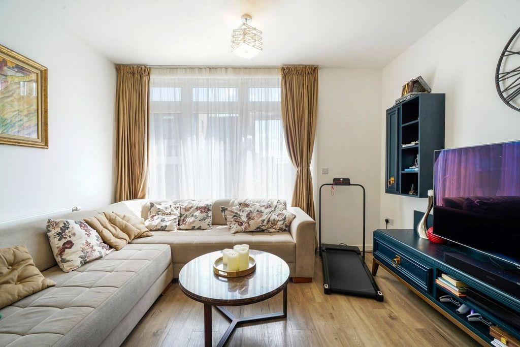 Property photo 2 of 15 Picture No. 07