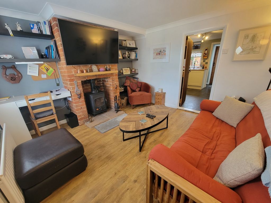 Property photo 2 of 11