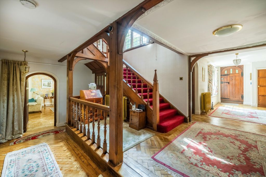 Property photo 3 of 19 Image