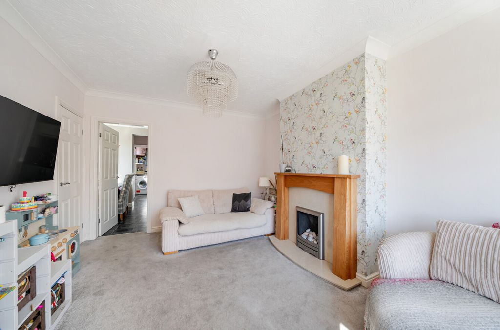 Property photo 3 of 18 1455919-1-69F4785...