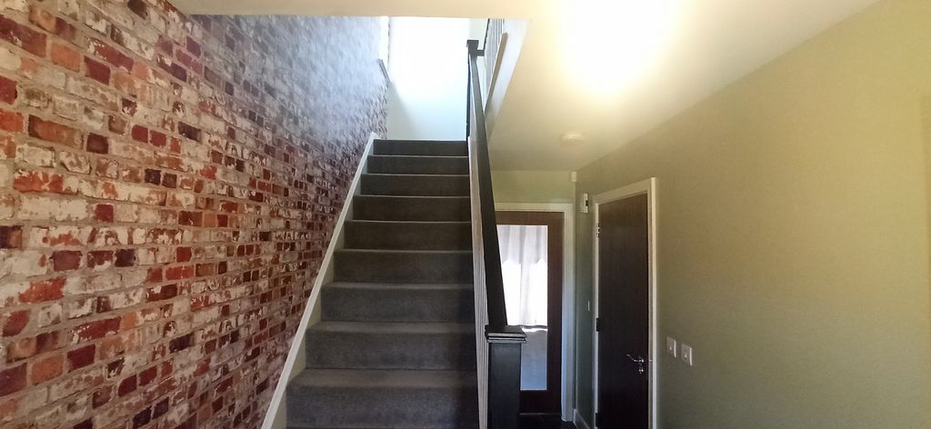 Property photo 2 of 18 Property