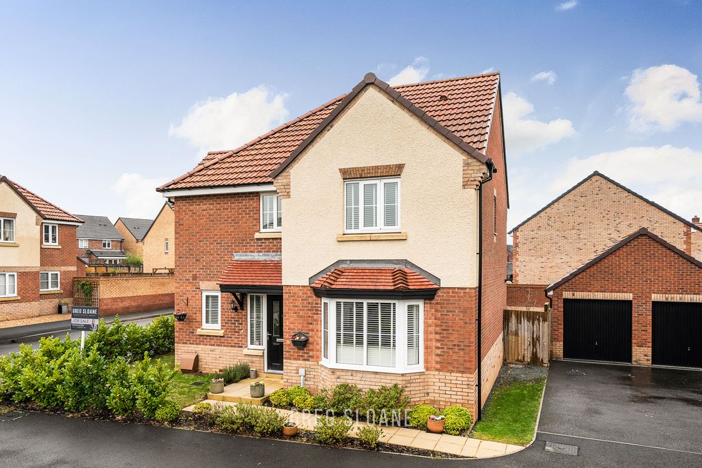 Property photo 1 of 22 2-699c547c786F0-1408574-1-69973B94B2Bf0-1-2