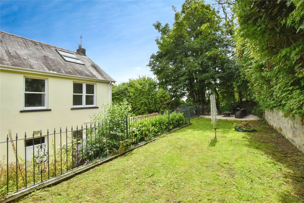 Property photo 2 of 36 Picture No. 24