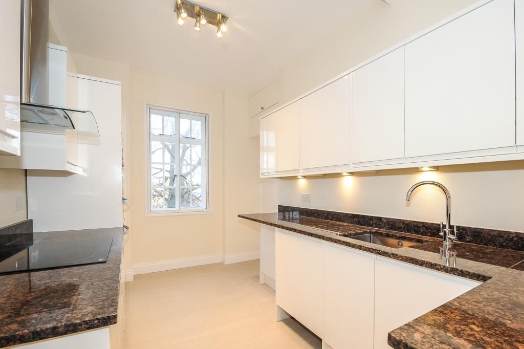 Property photo 2 of 10 Kitchen (Shot 1)