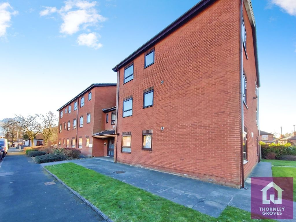 Property photo 2 of 10 Picture No. 12