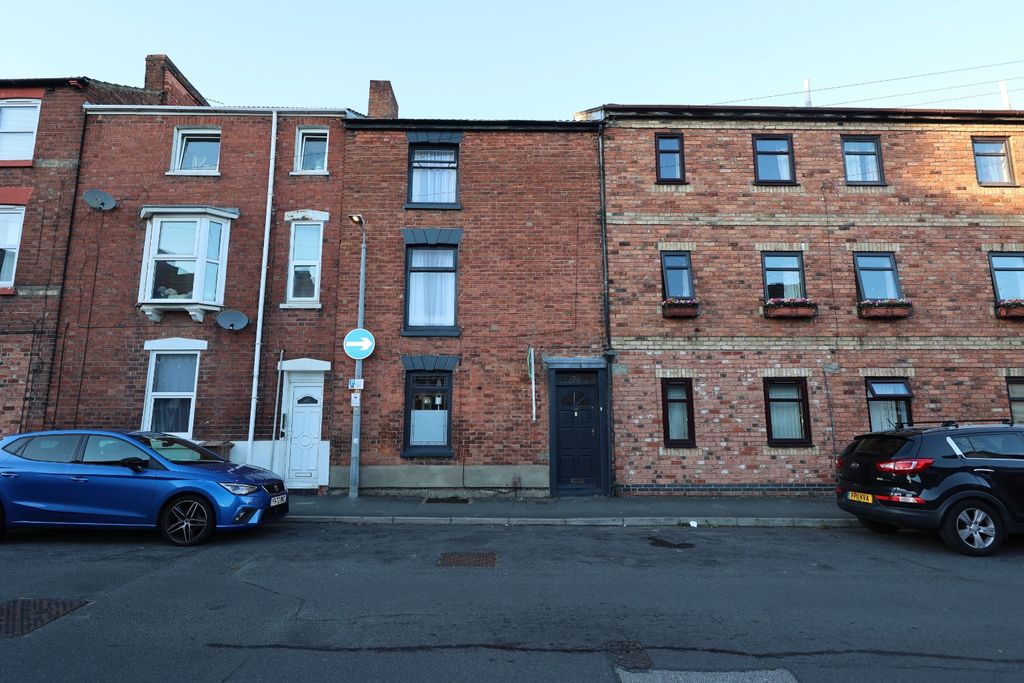 Property photo 1 of 26 4203240