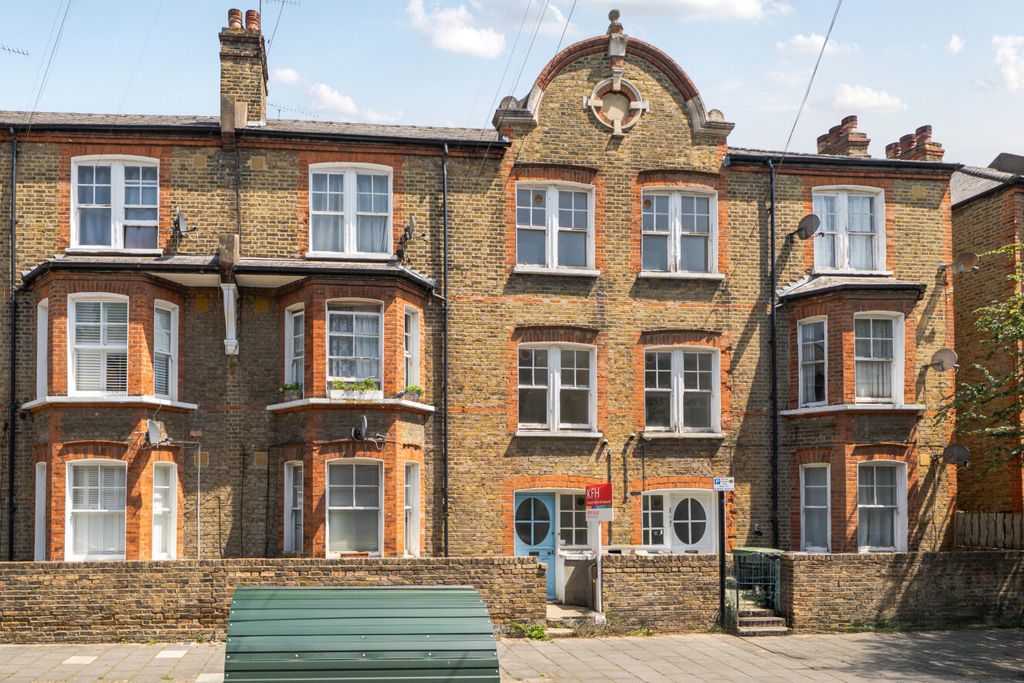 Property photo 1 of 22 1-6A3B7A29264c0-1...