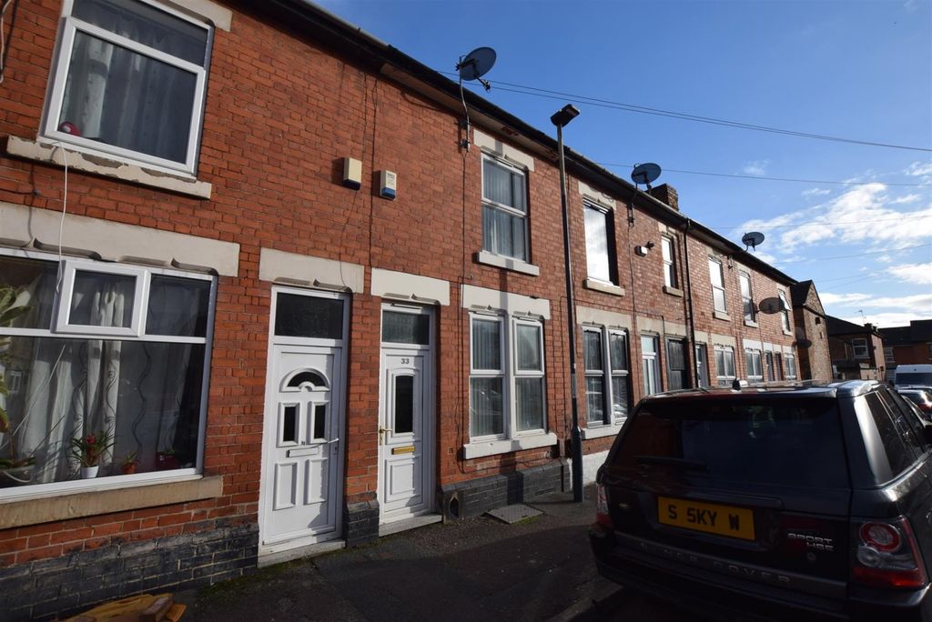 Property photo 1 of 9 1710041