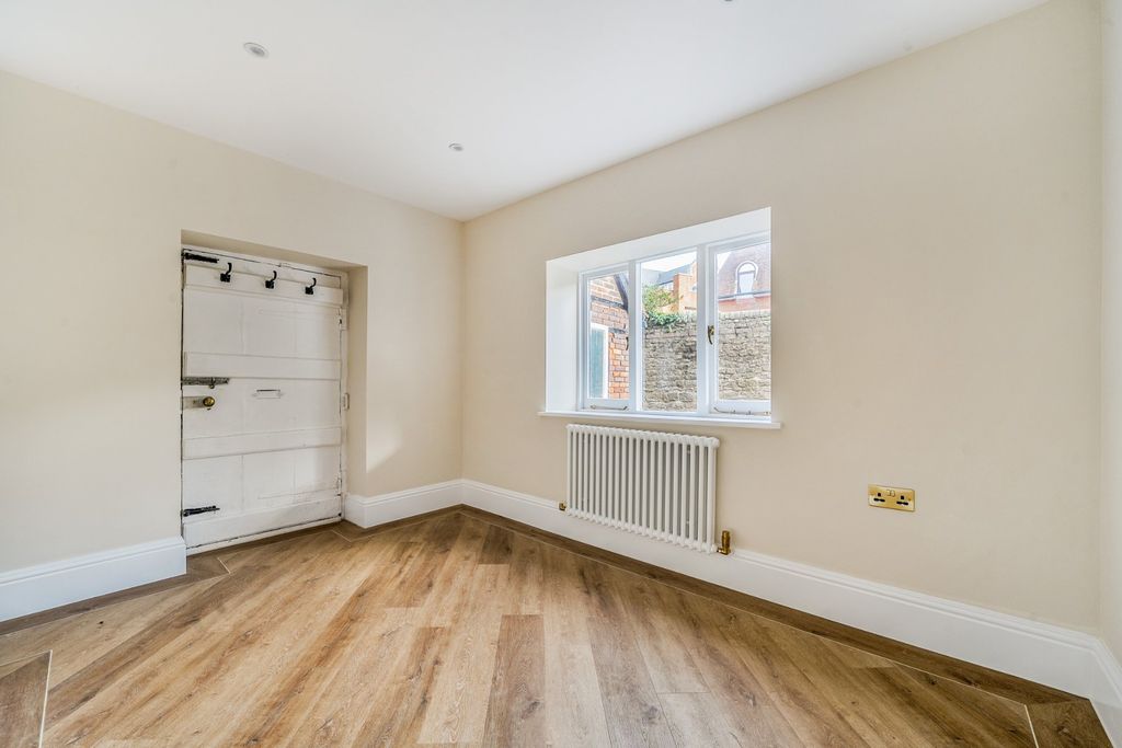 Additional image 13 of 4 bed detached house for saleGodalming, Surrey GU7