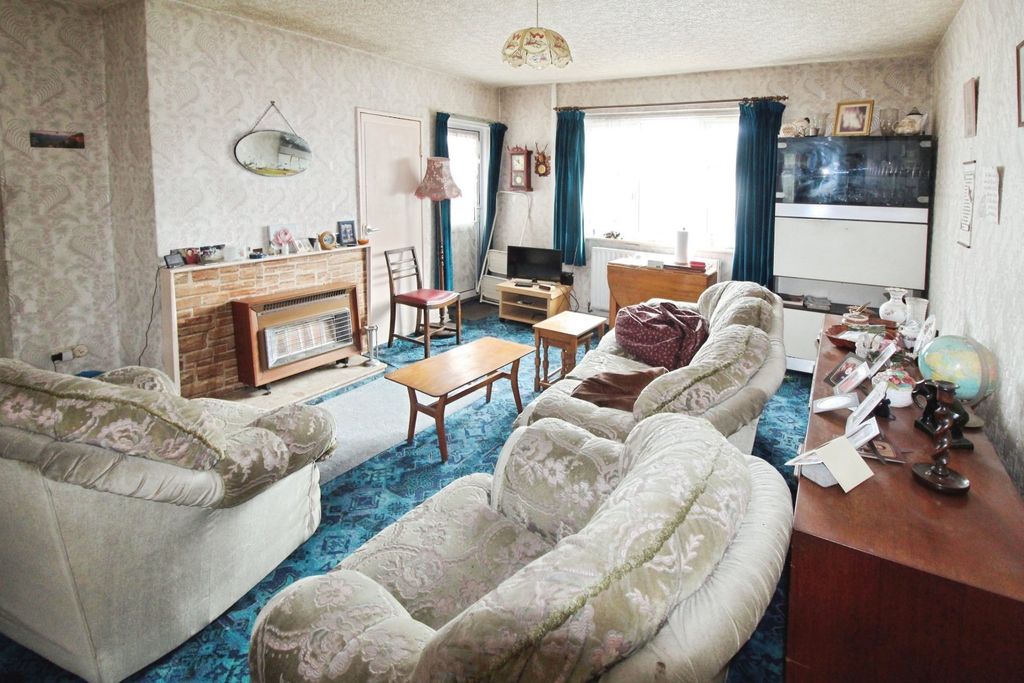 Property photo 2 of 8 Picture No. 06