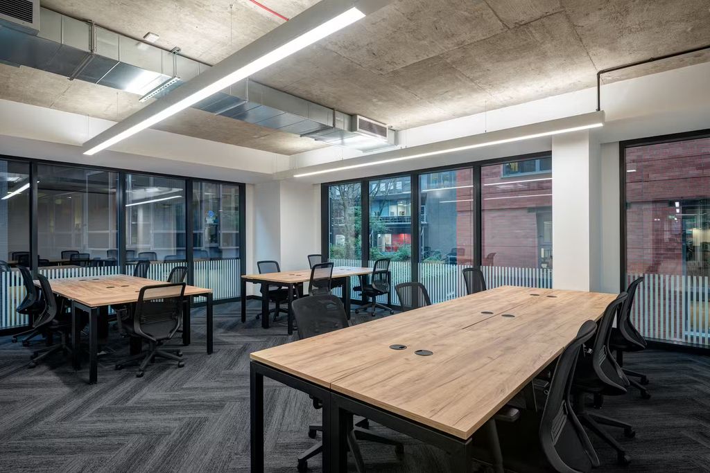 Property photo 2 of 18 Office