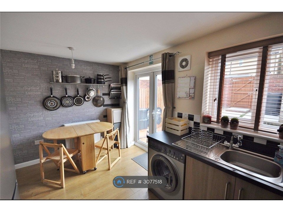 Property photo 3 of 10 Kitchen And Dinning