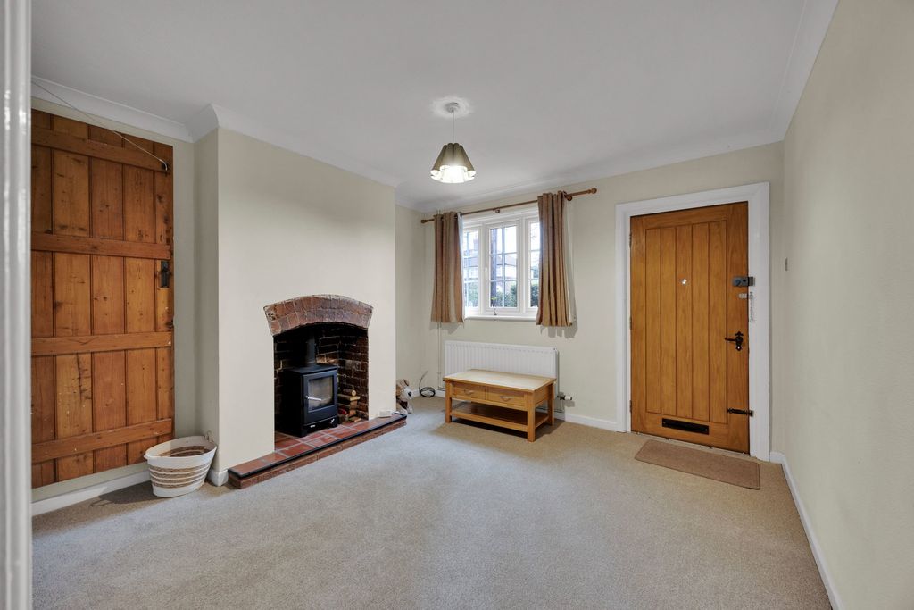 Property photo 3 of 18