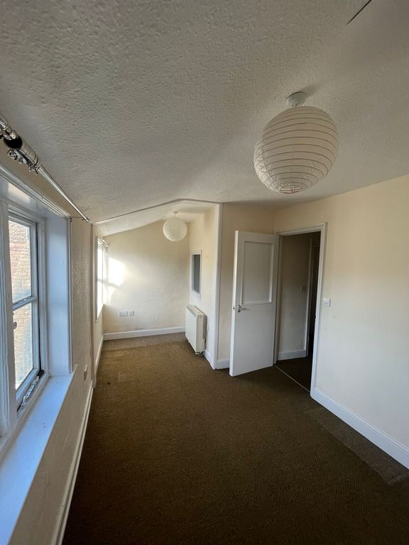 Property photo 2 of 11 Image