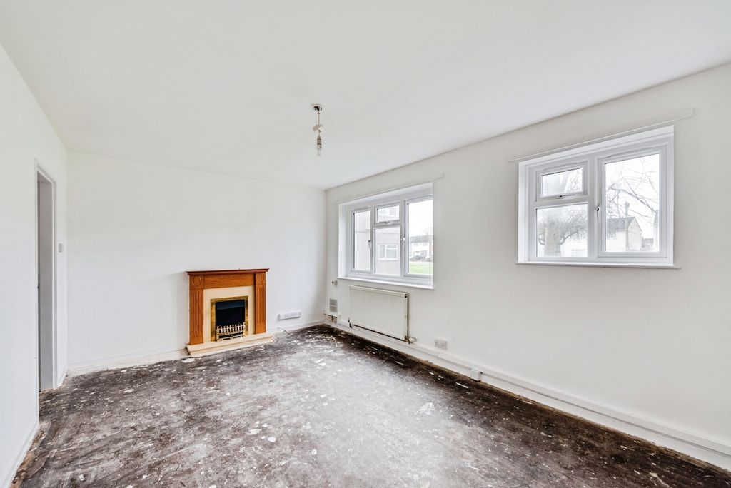 Property photo 2 of 11 Pbox-Img.Jpg