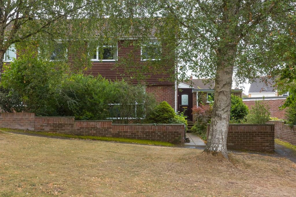 Property photo 1 of 19 4442342