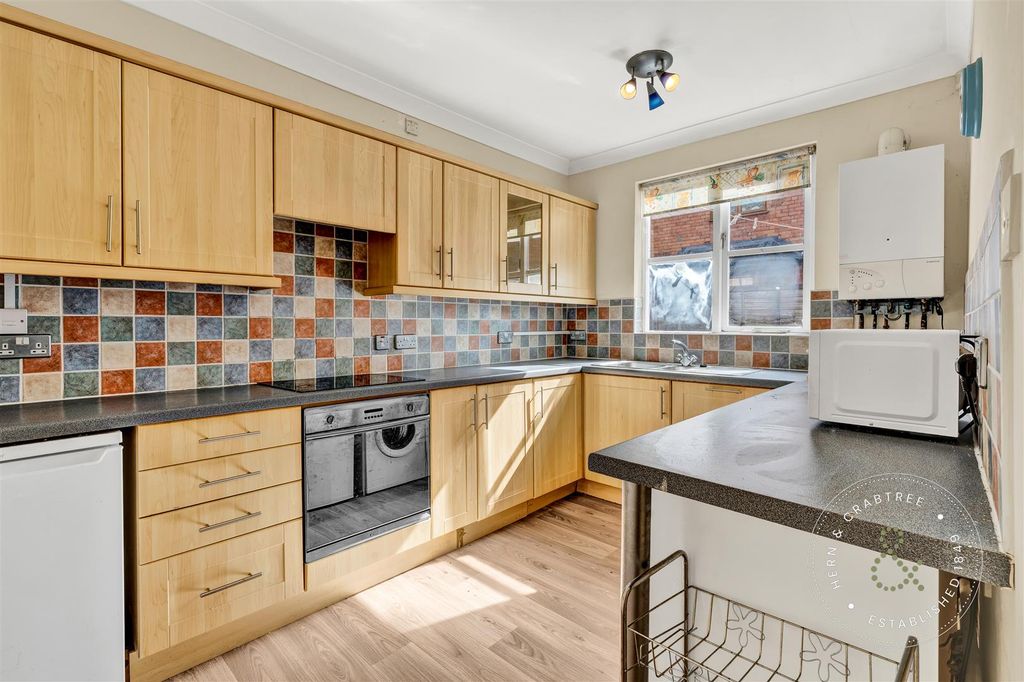 Property photo 3 of 18 Untitled-8.Jpg