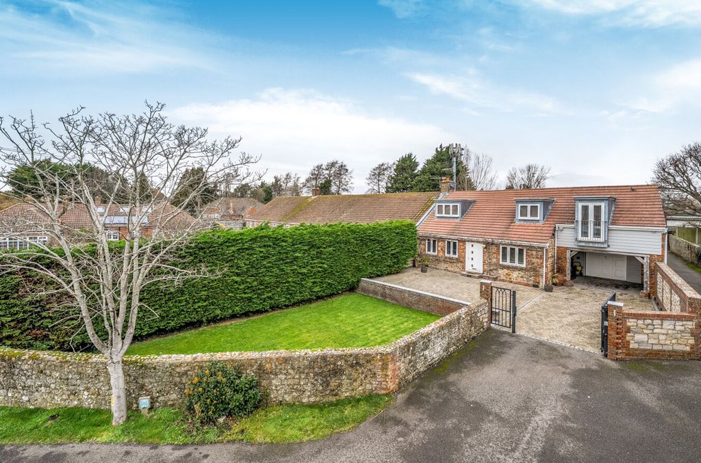 Property photo 1 of 33