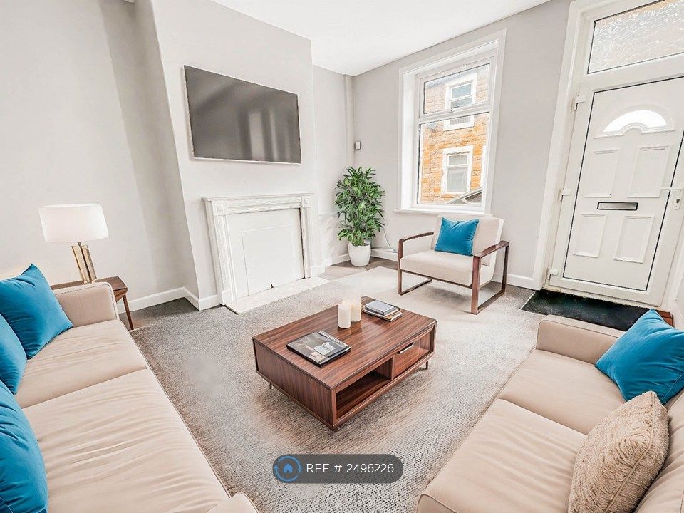 Property photo 1 of 5