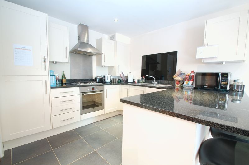 Property photo 3 of 7 Photo 4