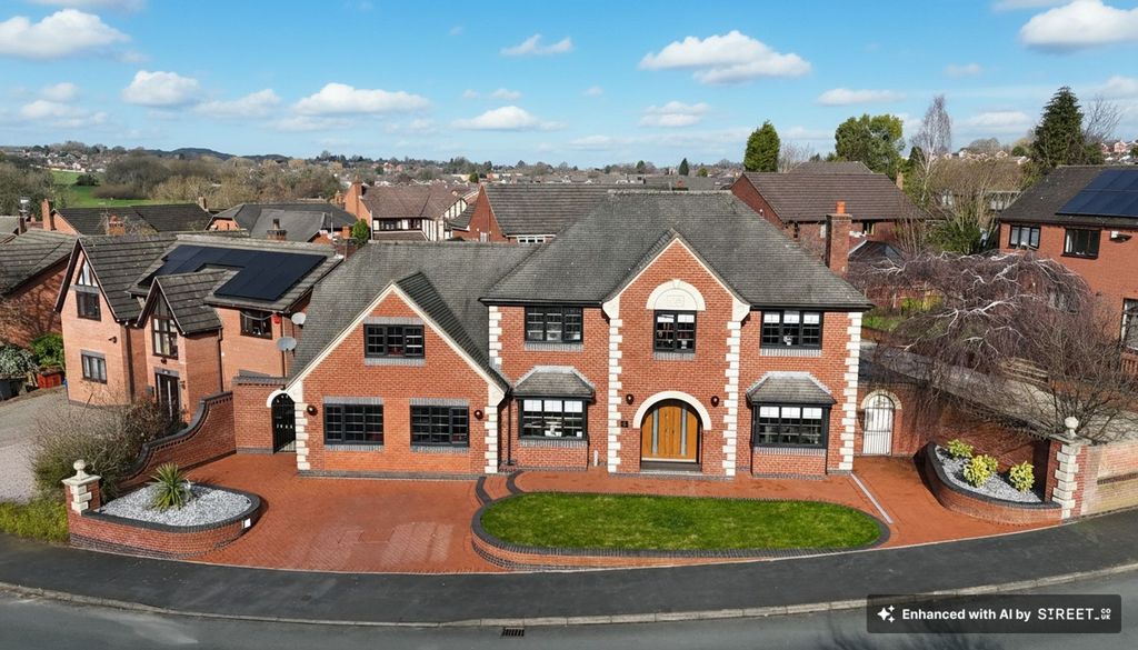 Property photo 1 of 31