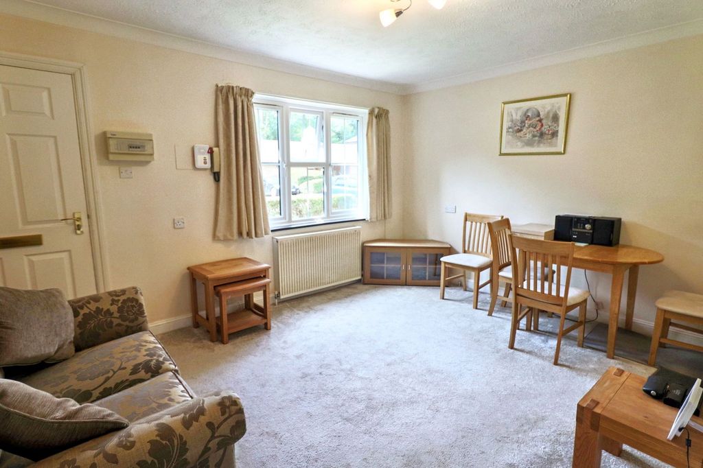 Property photo 2 of 7