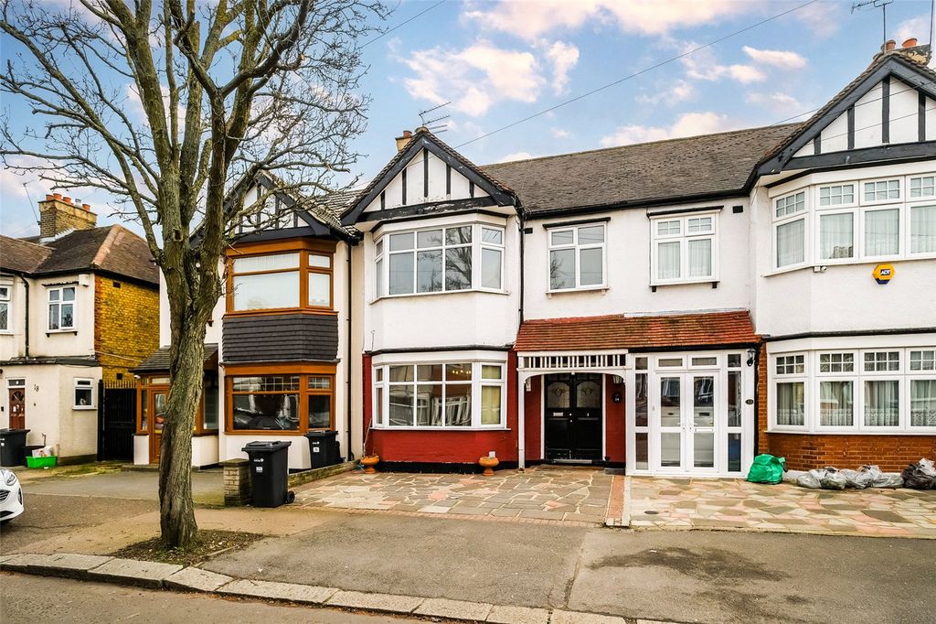 Property photo 1 of 15 Front