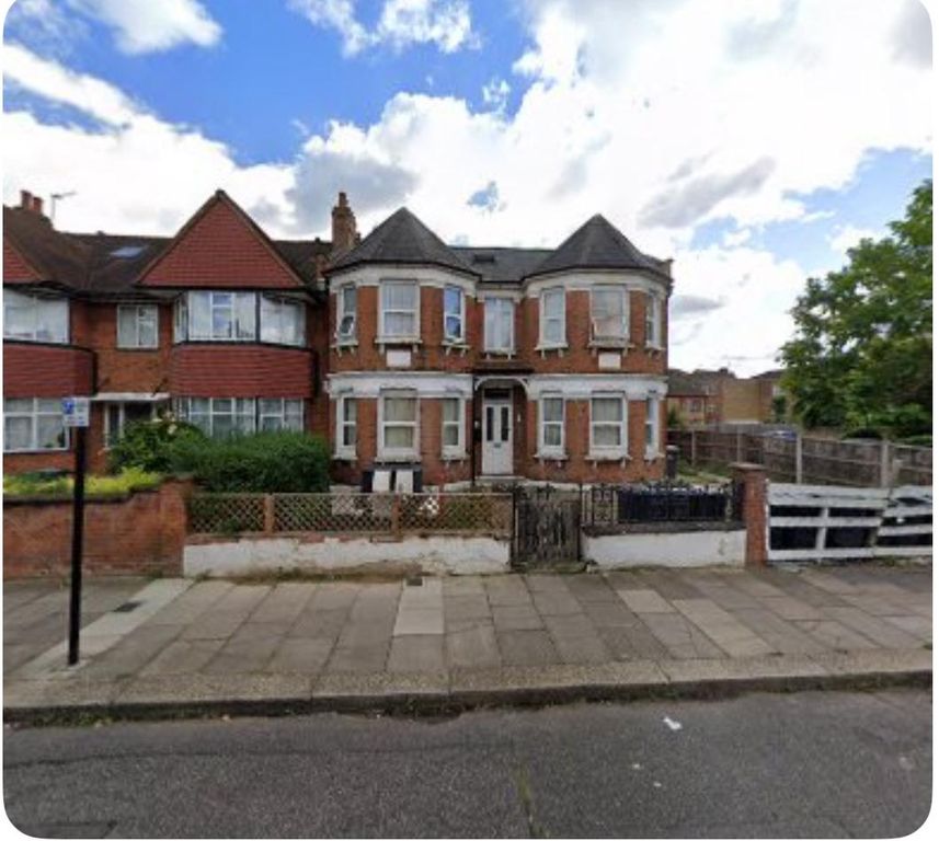 Property photo 1 of 1