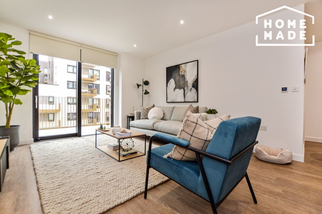 Property photo 1 of 22