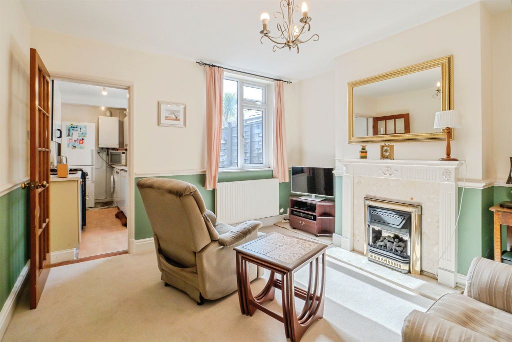 Property photo 2 of 18